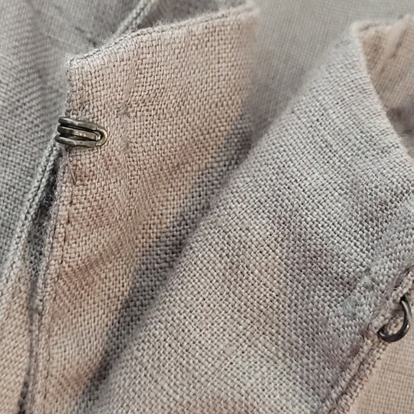 Eileen Fisher Taupe 100% Irish Linen Sleeveless Subtly Beaded Top - Size M - Picture 6 of 11